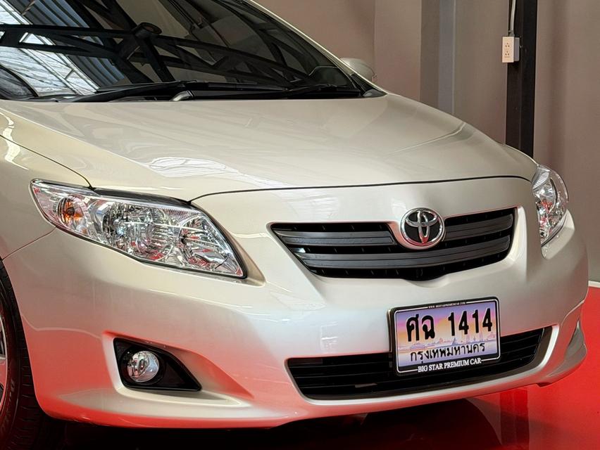 2010 TOYOTA COROLLA ALTIS 1.6 E รถมือเดียวออกป้ายแดง รถวิ่งน้อย เข้าศูนย์ทุกระยะ รถไม่เคยมีอุบัติเหตุครับ รูปที่ 8
