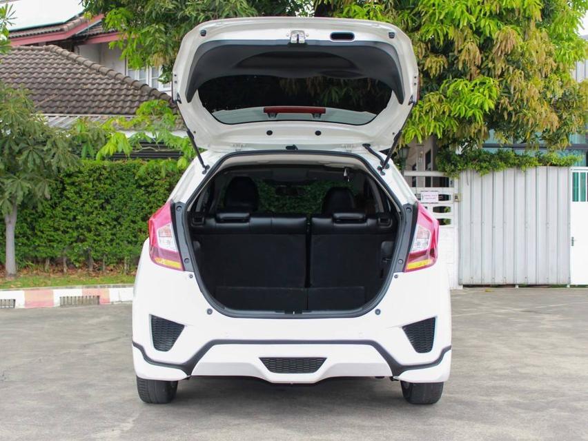 HONDA JAZZ, 1.5 i-VTEC V+ ปี 2015  โฉม ปี14-ปัจจุบัน  9