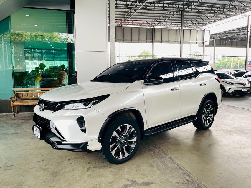 TOYOTA FORTUNER 2.4 LEGENDER 2021🚘