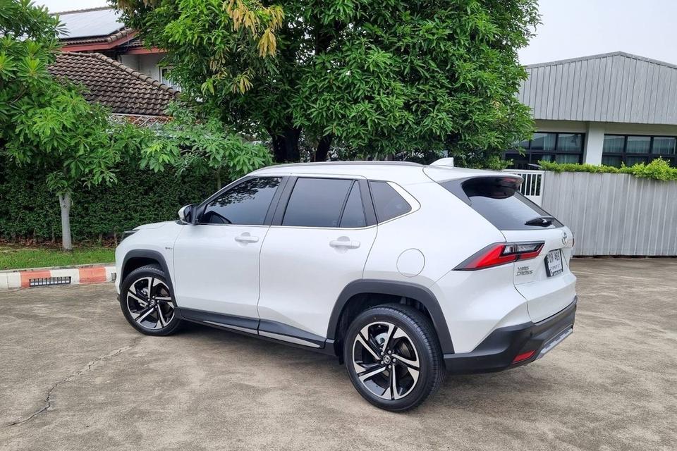 Toyota Yaris Cross 1.5 Hybrid Premium Luxury 2025  9