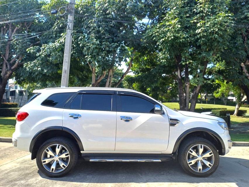 ปี 2018 FORD EVEREST 2.2 SUNROOF AUTO มี BOOK SERVICE 7