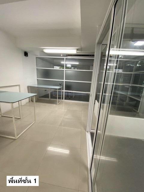 ให้เช่าทาวน์โฮม 3 ชั้น ย่าน Town in Town หลังมุม ลาดพร้าว 94 ถนนศรีวรา 5