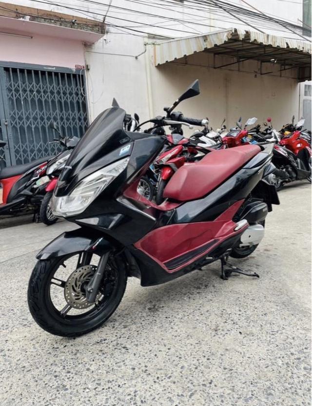 Honda PCX 150 สีแดงดำ 2