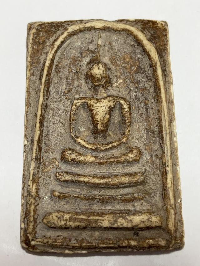 พระสมเด็จวัดระฆังองค์น้ำหมาก