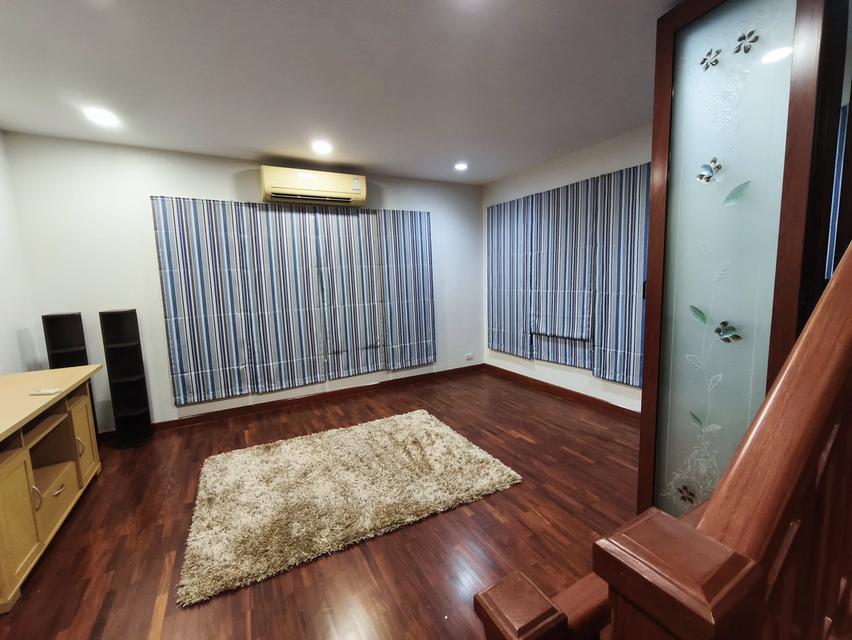 ให้เช่าบ้าน3ชั้นใกล้รถไฟฟ้า SRT จตุจักร และใกล้ บองมาร์เช่ มาร์เก็ตพาร์ค บ้านกลางกรุง เดอะนีซ รัชวิภาถนนกำแพงเพชร ลาดยาว 5