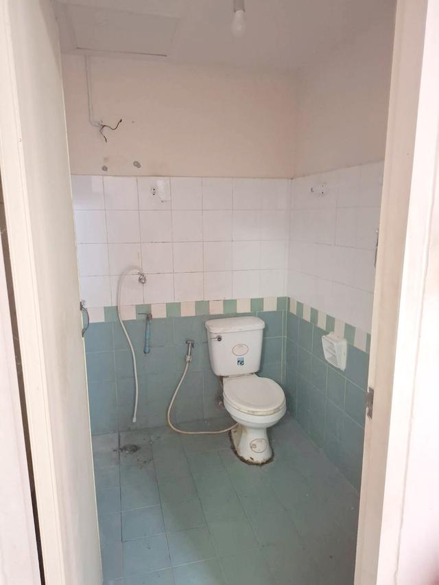 ให้เช่าบ้านเลี้ยงสัตว์ได้ ทาวเฮ้าส์ 2 ชั้น หมู่บ้านพฤกษาบี คลองสาม คลองหลวง ปทุมธานี ใกล้บิ๊กซีคลอง3,ดรีมเวิล์ด,ฟิวเจอร์ ขนาด 18 ตรว. 3นอน 2น้ำ 1 ครัว 7