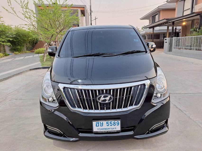 H1 Deluxe 2.5ดีเซล A2 175แรงม้า รุ่นท็อปสุด เกียออโต้ ปี2017