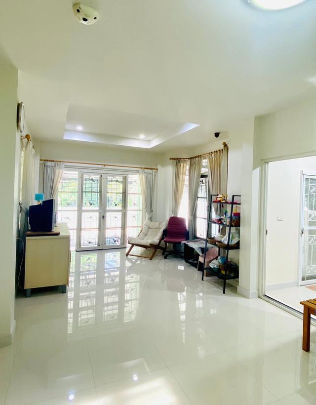 บ้านวรารมย์ ของ Q-House โครงการอยู่ติดถนน มีนบุรี ถ.ราษฎร์อุทิศ16 (คู้ขวา) ขนาด (79 ตร.ว) พื้นที่ใช้สอย (280 ตร.ม) ใกล้btsส้ม/ชมพู 7