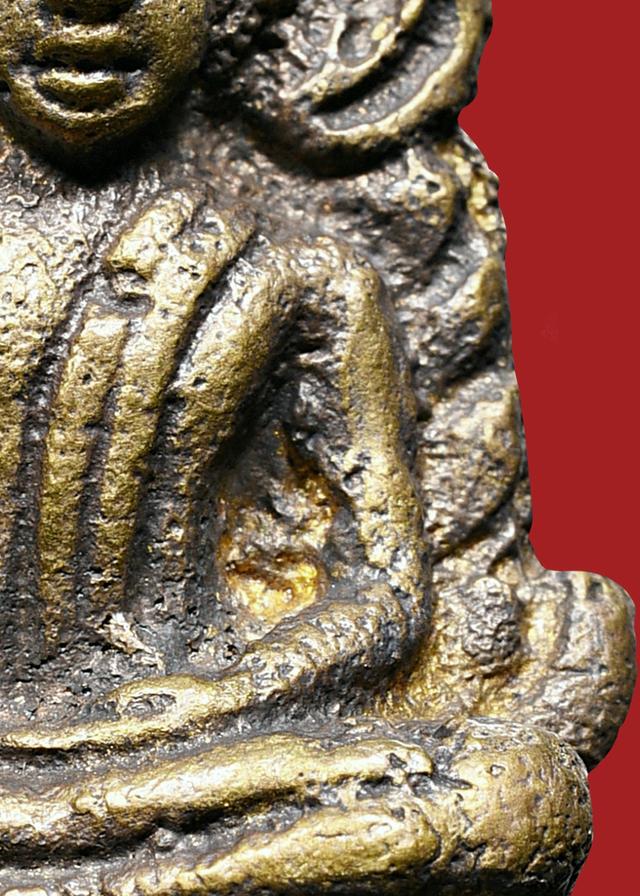 พระพุทธชินราชอินโดจีน ปี 2485 พิมพ์ต้อใหญ่บัวขีด เนื้อโลหะ ตอกโค๊ต 11