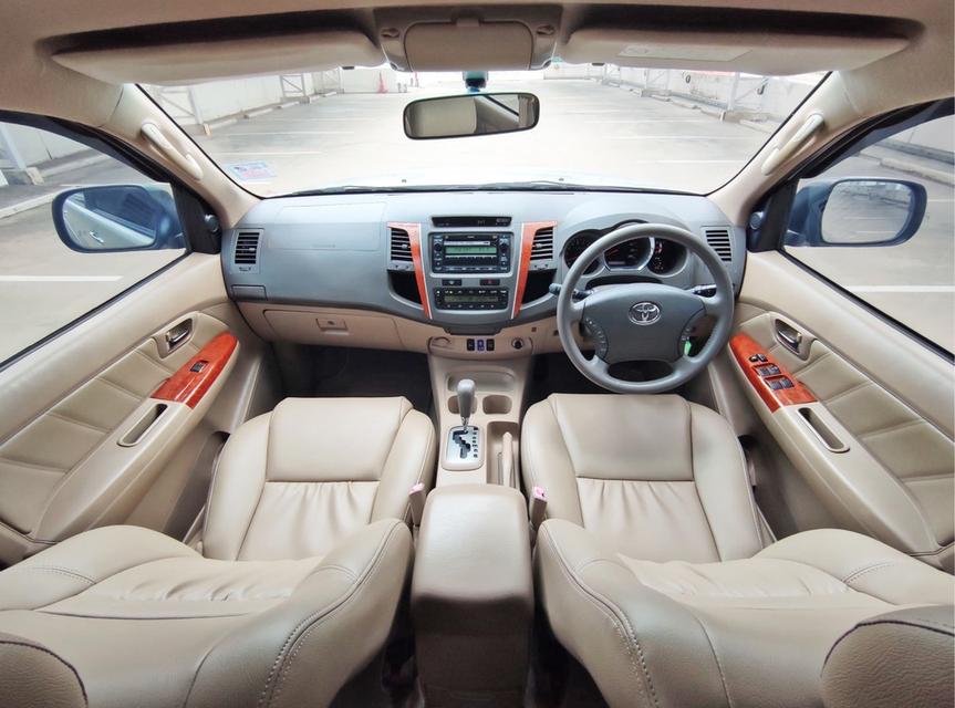 รหัสรถ CAT9702 2010 TOYOTA FORTUNER 2.7V ออโต้ ตัวท้อป สีบรอนซ์เทา เบนซิน 7