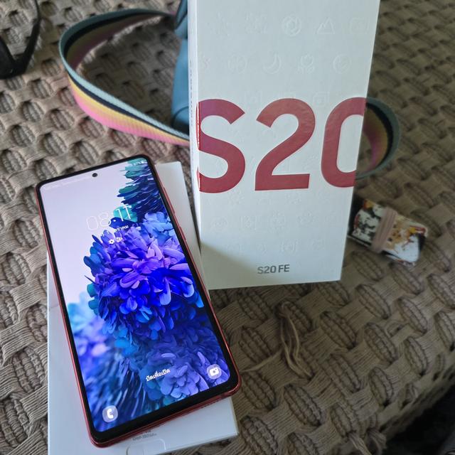 Samsung  galaxy S20FE