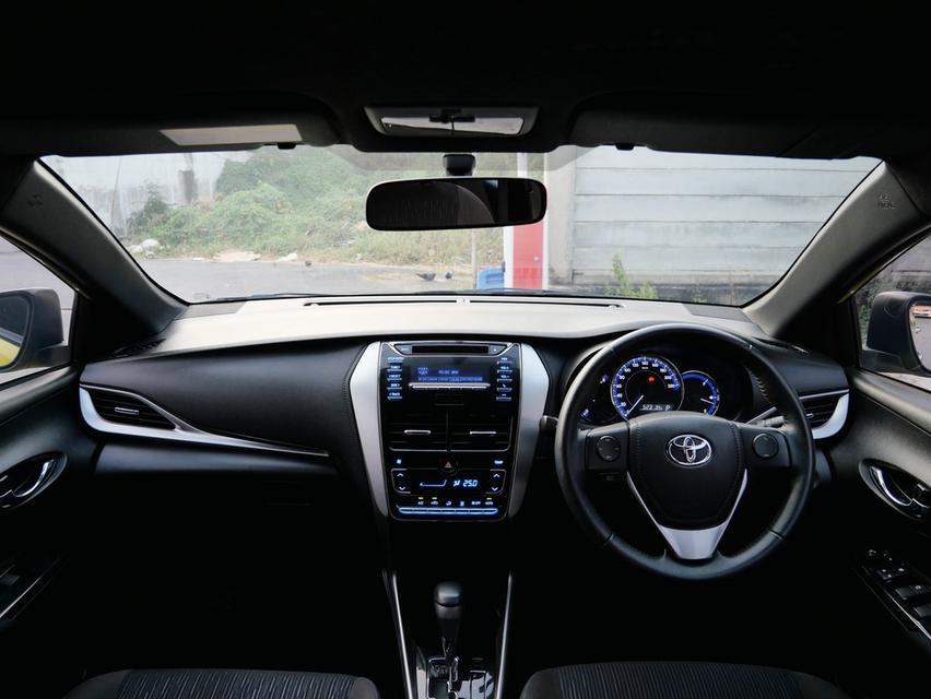 Toyota Yaris 1.2G CVT ปี2017 Hatchback เลขไมล์ 104,xxx km. 13