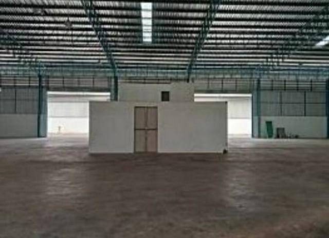 ให้เช่าโกดัง 1200 ตารางเมตร พื้นที่สีม่วงท่าทราย อำเภอเมืองสมุทรสาคร รถพ่วงเข้าได้มีใบ รง 4 6