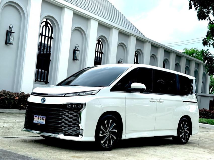 TOYOTA VOXY 1.8 SZ HYBRID ปี 2024