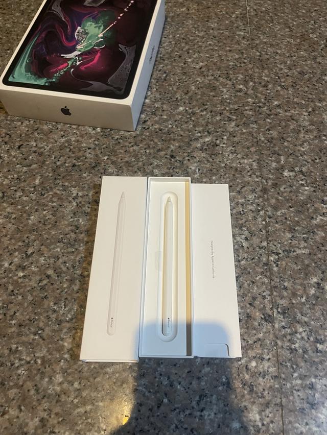 ขายApple Pencil Gen2 ของแท้ยกกล่องซีนยังหุ้มปากกาอยู่เลยใช้งานดีถูกๆ