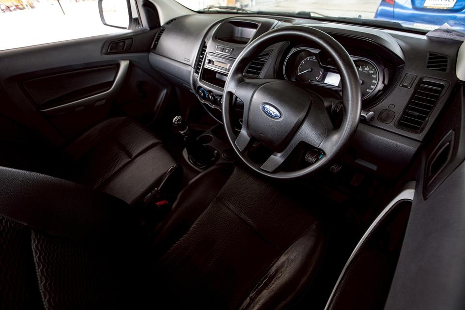 FORD RANGER 2.5 XL STANDARD CAB ปี 2014 สีขาว  13