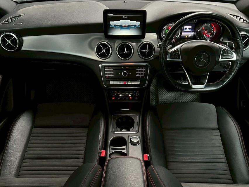 BENZ GLA250 AMG หลังคาแก้ว ปี 17 วิ่ง 90000 KMแท้ รูปที่ 7