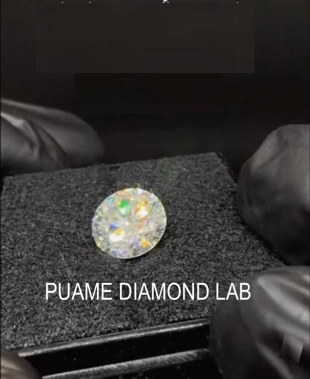 เพชรแท้เพชรคัดสรรร้านเราก็สามารถขึ้นตัวเรือนสั่งทำได้ดีไซน์ทันสมัยราคามิตรภาพพร้อมใบรับประกันสินค้าที่หน้าร้านปุอามี่Diamond Lap Rama2(095-8894732) 4