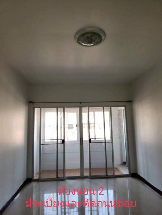 ให้เช่า บ้านทาวน์เฮ้าส์ 2 ชั้น 3 ห้องนอน 2 ห้องน้ำ ติดกับมหาวิทยาลัยเอเชียอาคเนย์ เยื้องสำนักงานเขตหนองแขม ใกล้ MRT หลักสองฯลฯ 4