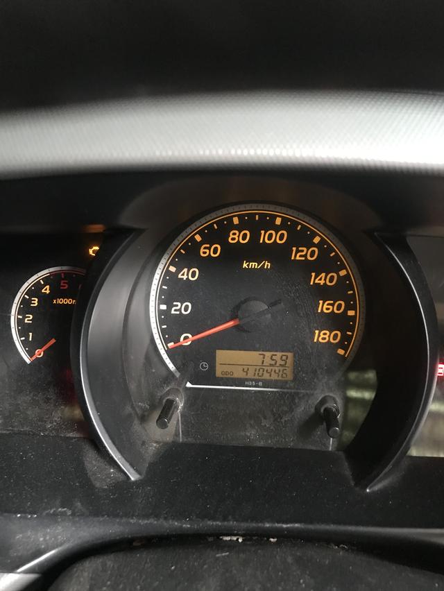 รถตู้โตโยต้า D4D มือสอง ปร2008 รูปที่ 10