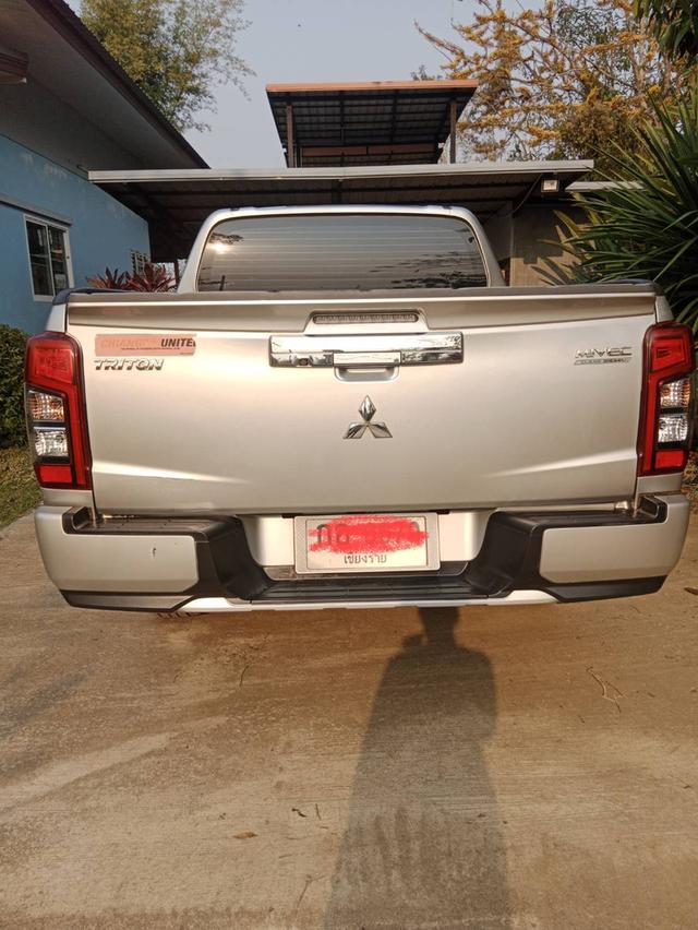 ขายรถยนต์มิตซูบิชิ ไททัน 4 ประตู เกียร์ธรรมดา ปี 62 เจ้าของขายเอง ใช้งานได้ดีมาก 0842083398 รูปย่อยที่ 2