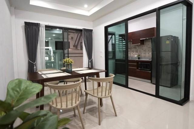ให้เช่าทาวโฮม3ชั้นย่านลาดพร้าวบางกระปิใกล้MRTบางกะปิ เดอะมอลล์บางกะปิ 2