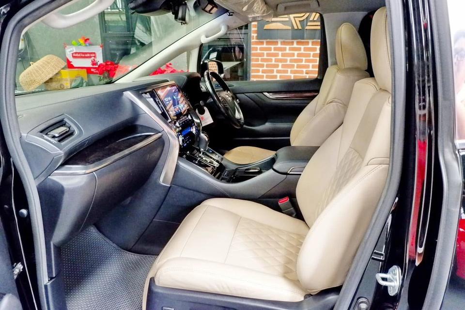 TOYOTA ALPHARD 2.5 SC Package ปี 2019 ไมล์ 150000 km. 12