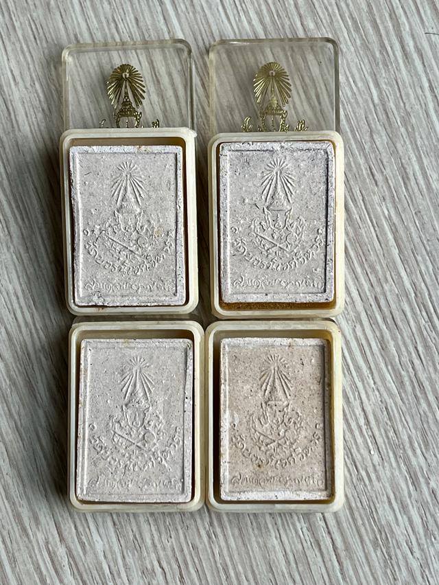 สมเด็จพระพุทธชินสีห์ วัดบวรนิเวศวิหาร รุ่นแรก ปี 2518 รูปที่ 2