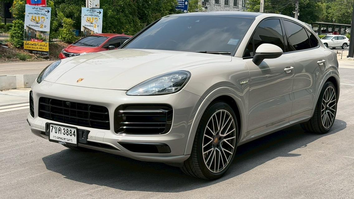 รหัสรถ KPV3884 2022 Porsche Cayenne Coupe สีเคยอน