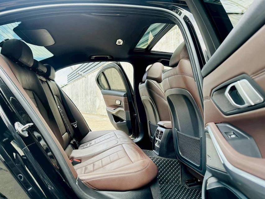 2022 BMW 330e M Sport Plug-in Hybrid โฉม G20 รถสวยใหม่ ราคาประหยัด คุ้มๆ 9