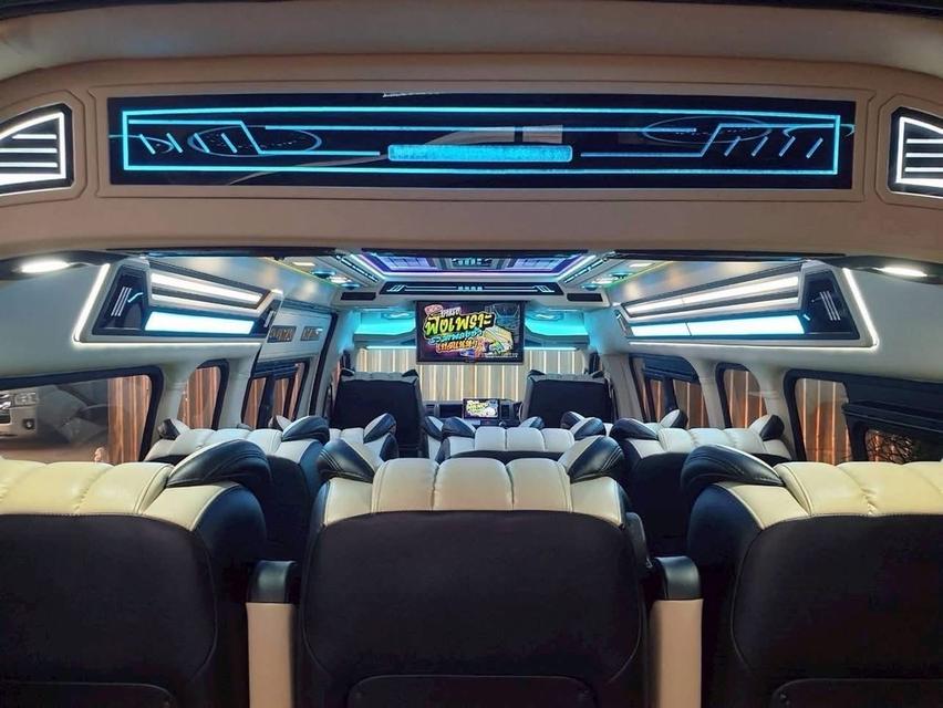 Toyota commuter 2017 9