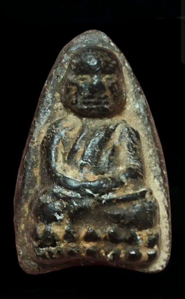 หลวงปู่ทวดวัดช้างให้เนื้อว่าน 2497