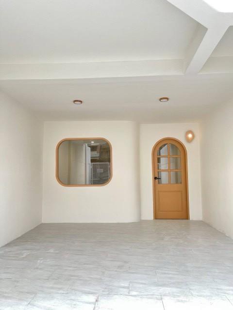 ขายทาวน์เฮ้าส์ 2 ชั้น รีโนเวทใหม่สไตล์มูจิ ทำเลทอง อุดมสุข 47 ซอยสุขุมวิท 103 ใกล้รถไฟฟ้าทั้ง BTS และ MRT 2