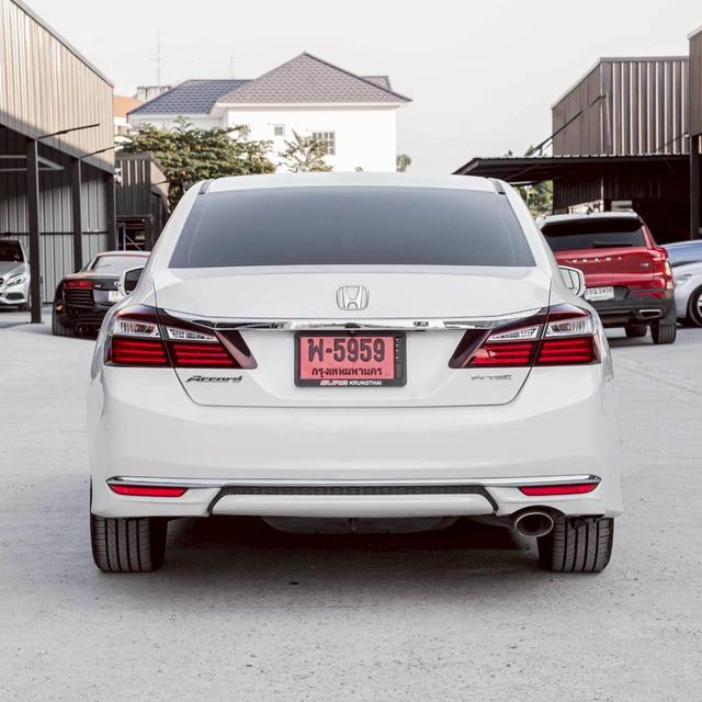 รหัสรถ 67GG7687 Honda Accord 2.0E ปี 2018 รูปที่ 3