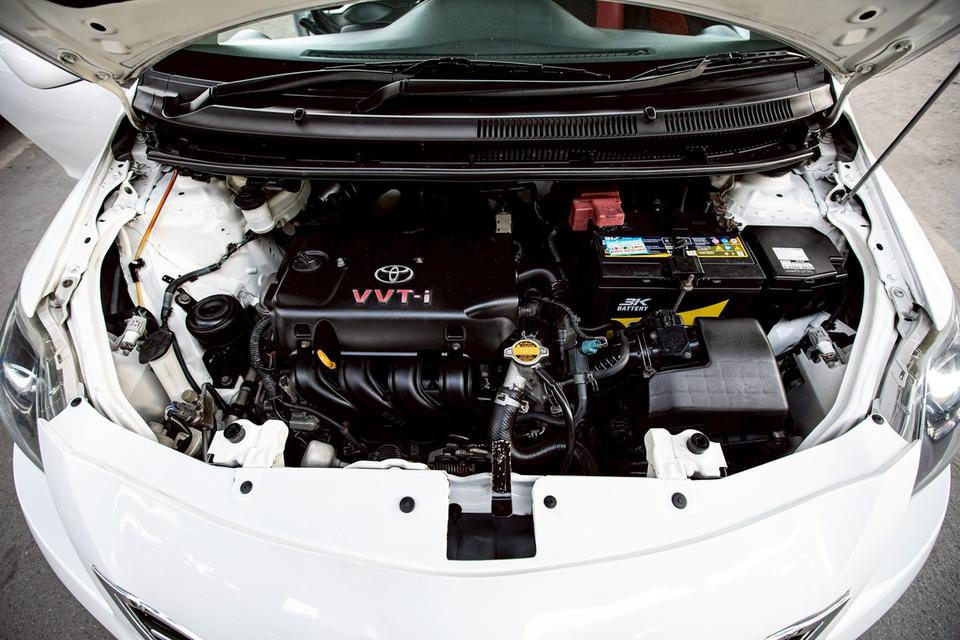 Toyota Vios 1.5E ปี 2010 เกียร์ออโต้ สีขาว   12