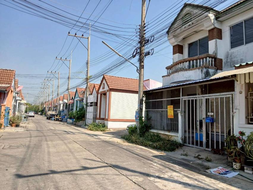 ขายบ้าน 2 ชั้น หมู่บ้านนพวงศ์ ถนนปทุมธานี-บางเลน 3