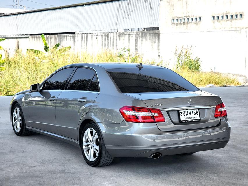 Mecerdes Benz W212 E250 CGI เบนซิน  ปี 2011 9