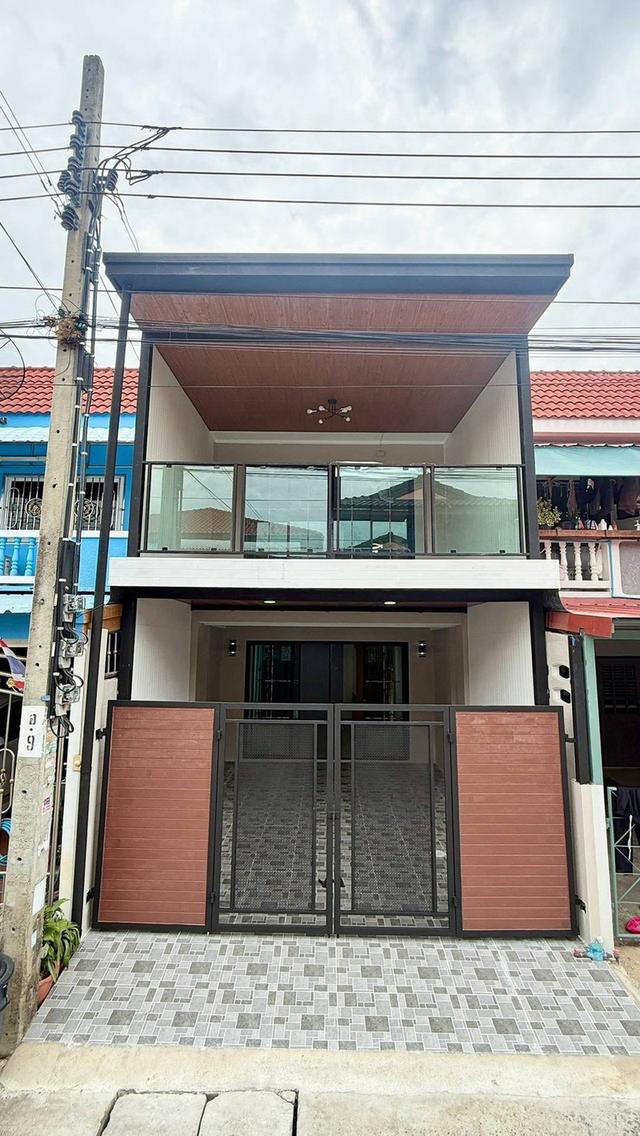 หมู่บ้านพระปิ่น3 บางใหญ่ ทาวน์เฮาส์ 2 ชั้น ตกแต่งใหม่ ใกล้ทางด่วน 1