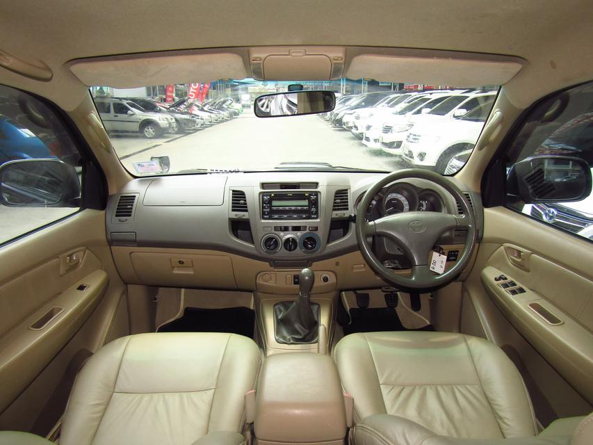 ปี2011 Toyota vigo 2.5 5