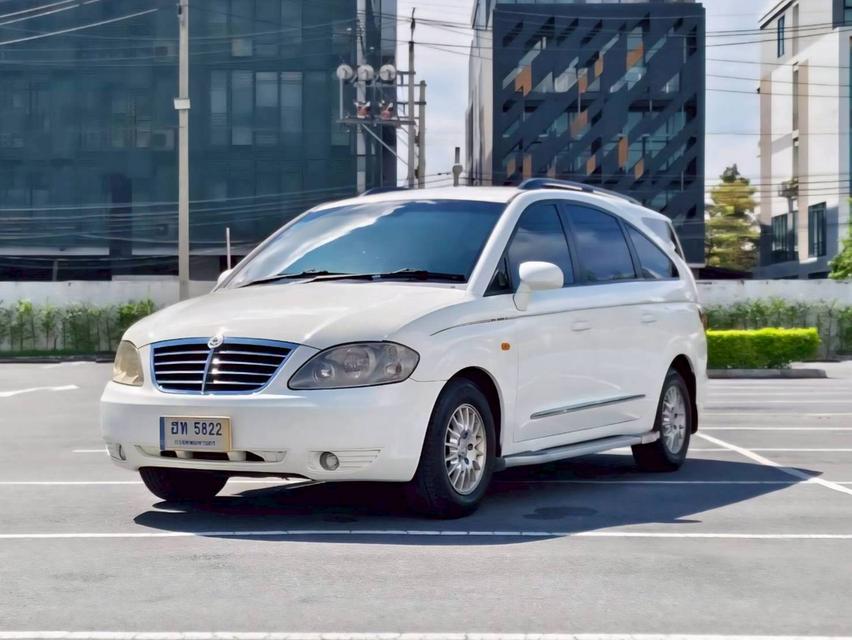 Ssangyong Stavic SV270 เครื่องดีเซล 2.8 เกียร์ Auto สีขาวมุก ปี 2010 20