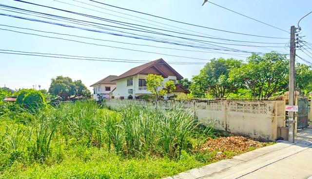 MRTวัชรพล 1.1 กม.ให้เช่าที่ดิน 87ตร.วา. รามอินทรา61-65 รร.นานาชาติกีรพัฒน์ 2.2 กม. เพลินนารี่ มอลล์ 1.1 กม.ทำเลดี หาของก 1