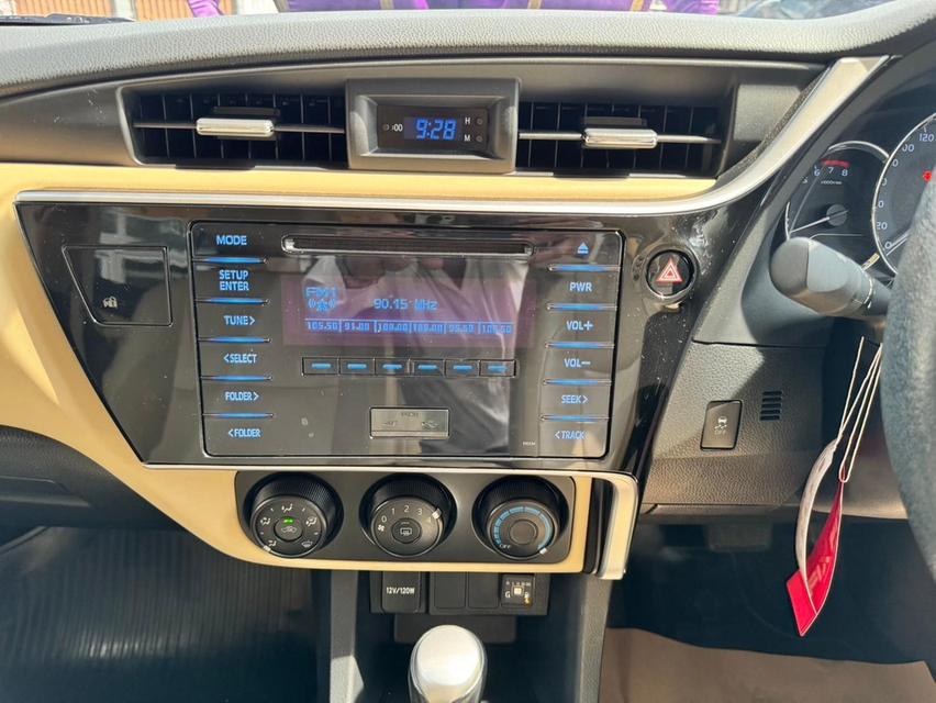 TOYOTA ALTIS 1.6 G AT 2018 12