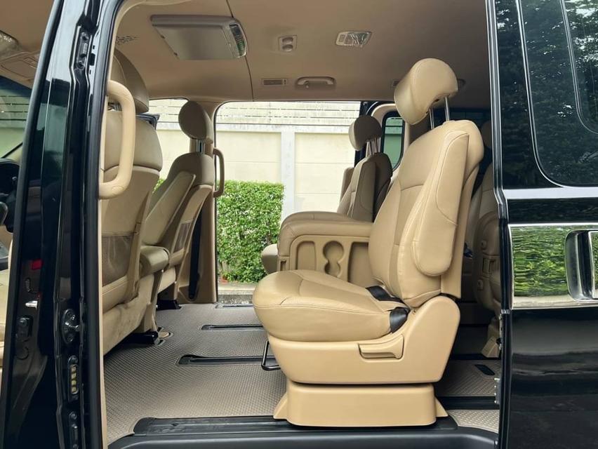 ขาย Hyundai H1 2.5Elite ปี18 12