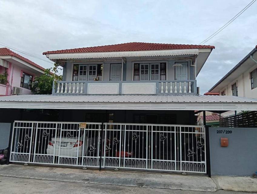 ขายบ้านแฝด 51 ตรว. บางบอน5 พิกัดซอยพระราม2/82 หรือซอยเอกชัย109 5ห้องนอน 3ห้องน้ำ 2