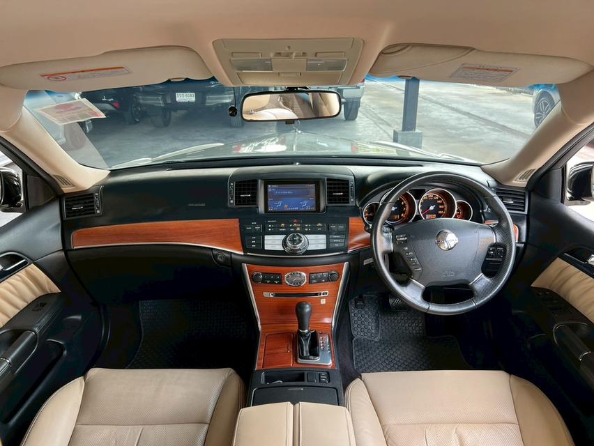 ปี 2011 MITSUOKA GALUE เกียร์ออโต้ ไมล์น้อย 115,644 km เครื่องยนต์เบนซิน 7