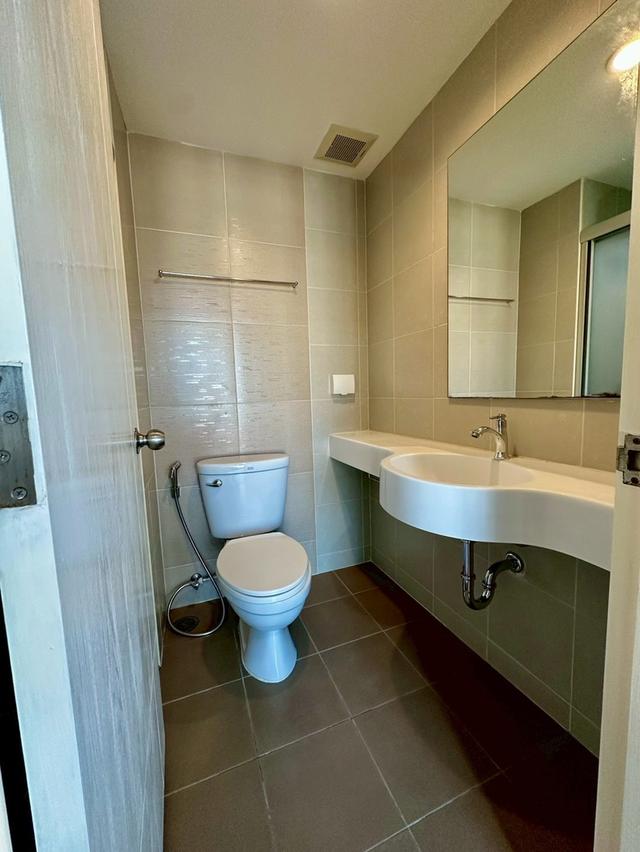 คอนโดมิเนียม ลุมพินีพาร์ค ติดรถไฟฟ้า 19