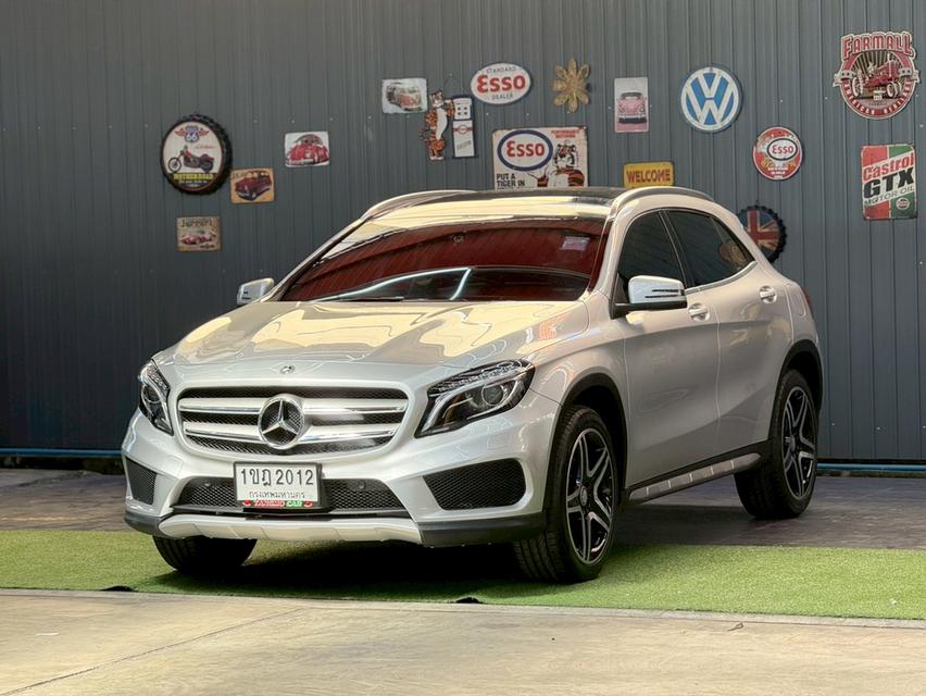 Mercedes-benz GLA250 2.0 ปี2016รถบ้านแท้ ใช้งานน้อย 67,000 กม.