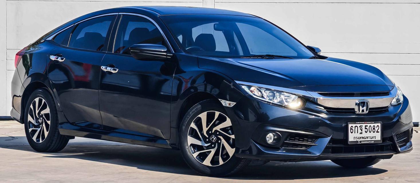 ขาย HONDA CIVIC 1.8 EL โฉม FC ปี 2017 เลขไมล์ 160,000 กม.