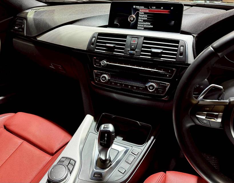 BMW 330e M-sport(F30)LCI ปี 2017 11