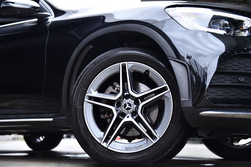 Mercedes-Benz GLC 220d AMG Dynamic Facelift W253 รูปที่ 6